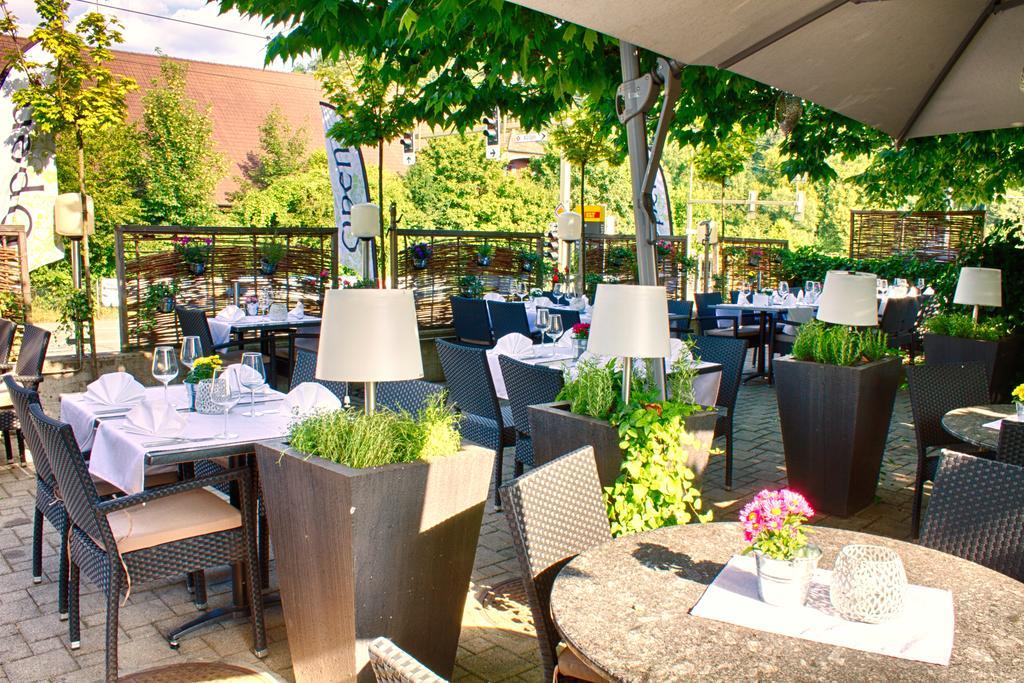 Hotel & Restaurant Hofmatt Muenchenstein Exterior photo